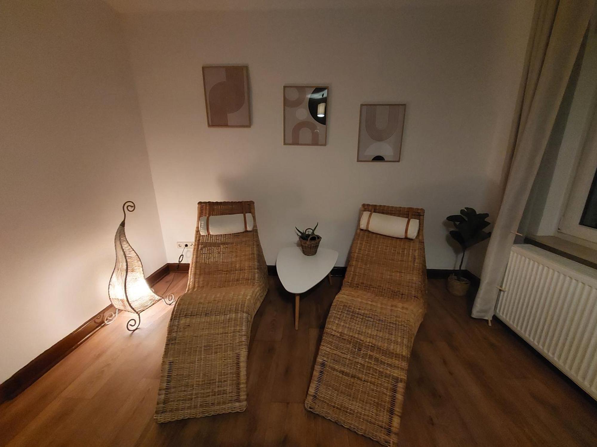 Cozy Home, 7 Beds, Wifi, Kitchen, Balcony, Bielefeld Center Екстер'єр фото