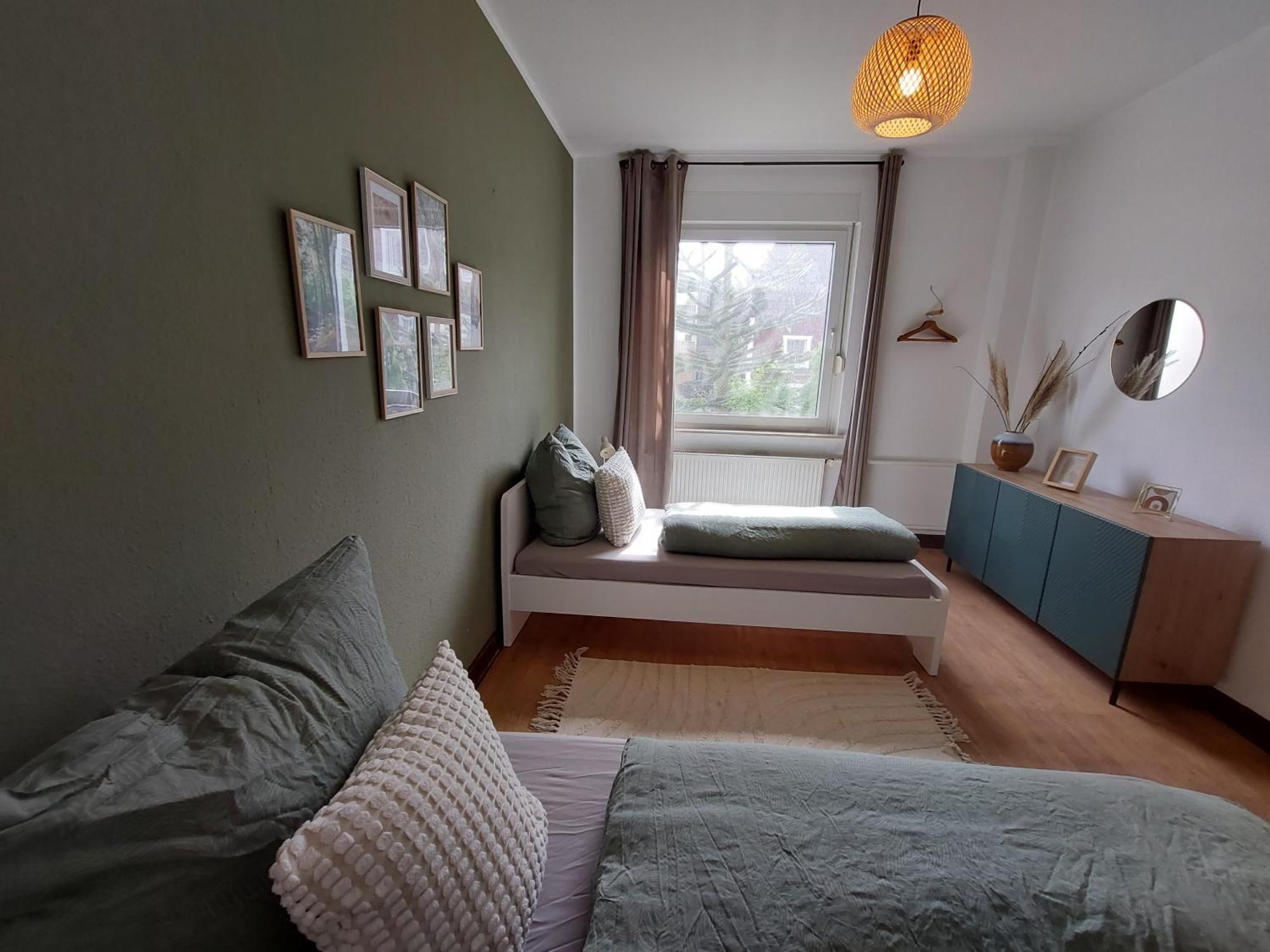 Cozy Home, 7 Beds, Wifi, Kitchen, Balcony, Bielefeld Center Екстер'єр фото